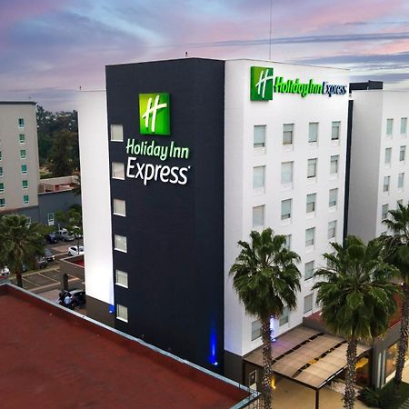 Holiday Inn Express Guadalajara Aeropuerto By Ihg Las Pintas Dış mekan fotoğraf