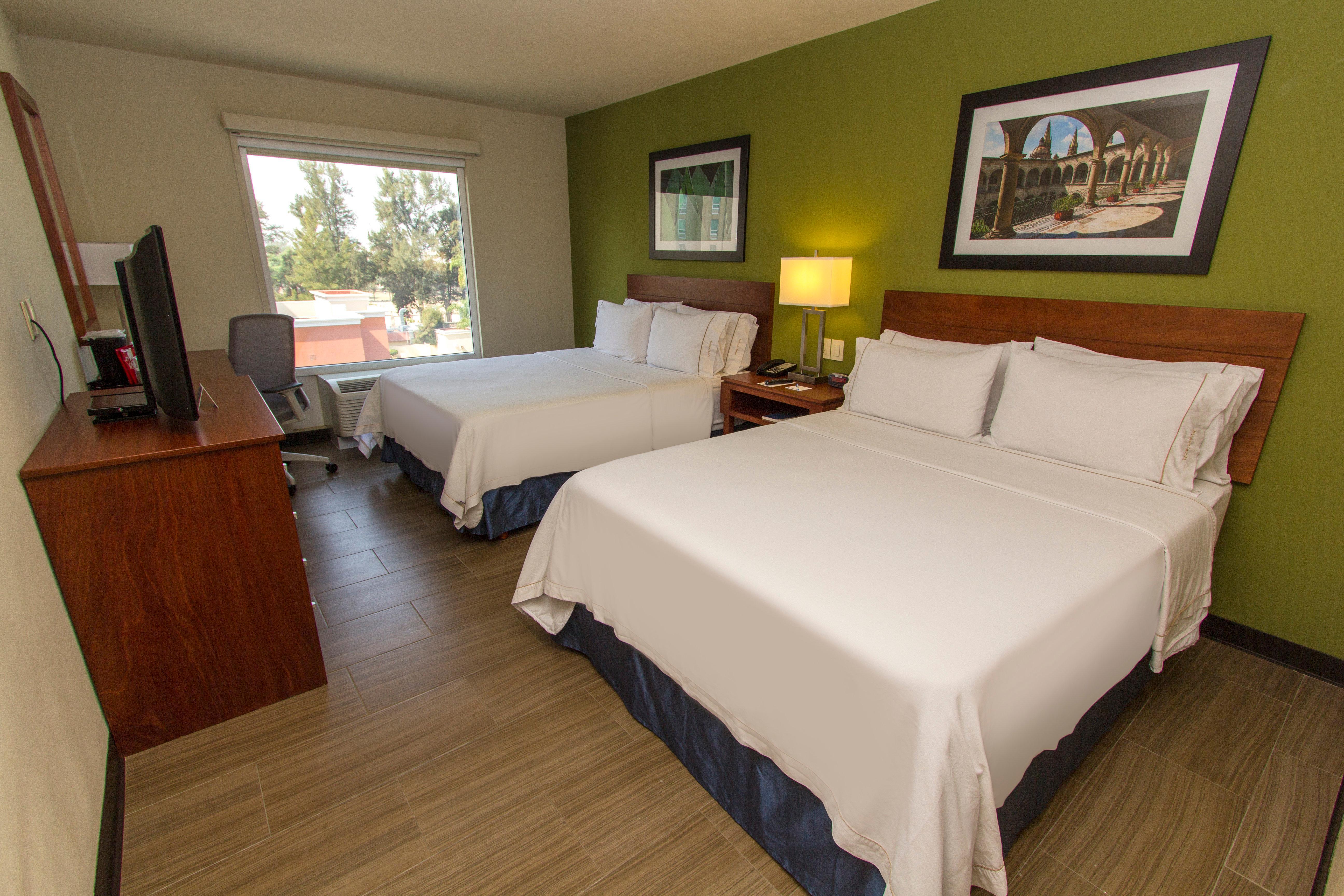 Holiday Inn Express Guadalajara Aeropuerto By Ihg Las Pintas Dış mekan fotoğraf