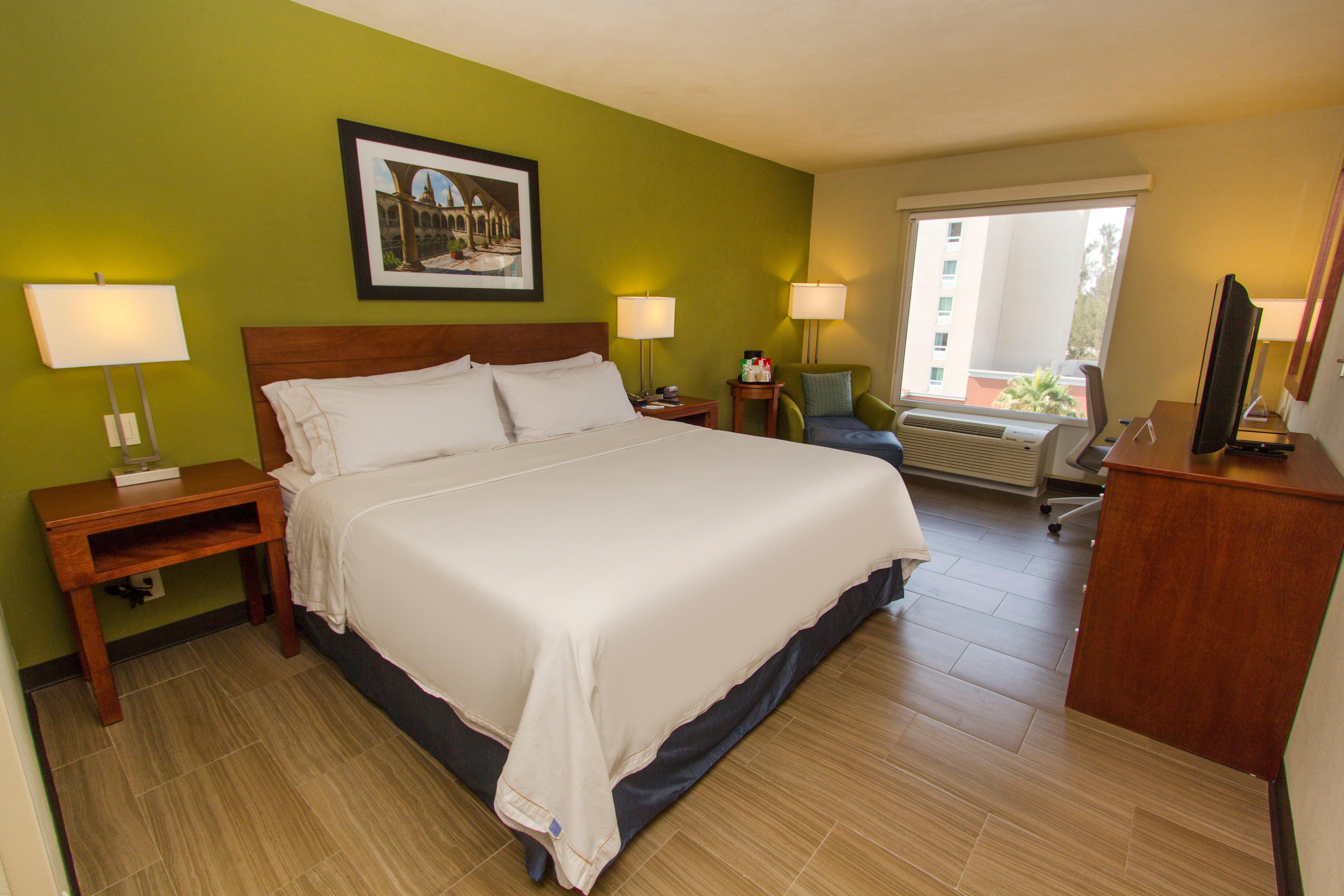Holiday Inn Express Guadalajara Aeropuerto By Ihg Las Pintas Dış mekan fotoğraf