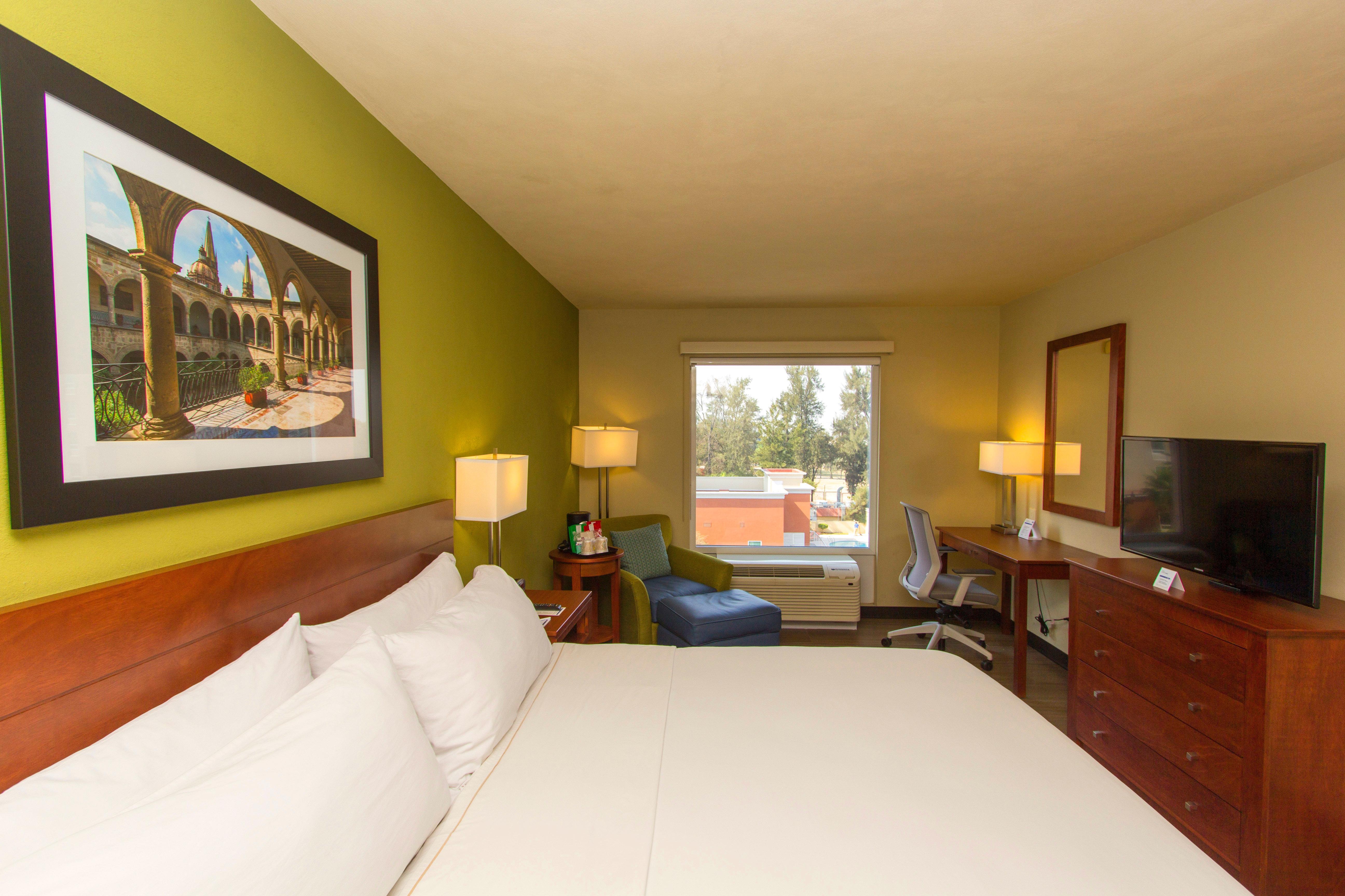 Holiday Inn Express Guadalajara Aeropuerto By Ihg Las Pintas Dış mekan fotoğraf
