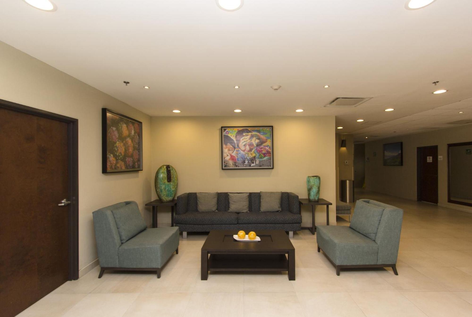 Holiday Inn Express Guadalajara Aeropuerto By Ihg Las Pintas Dış mekan fotoğraf
