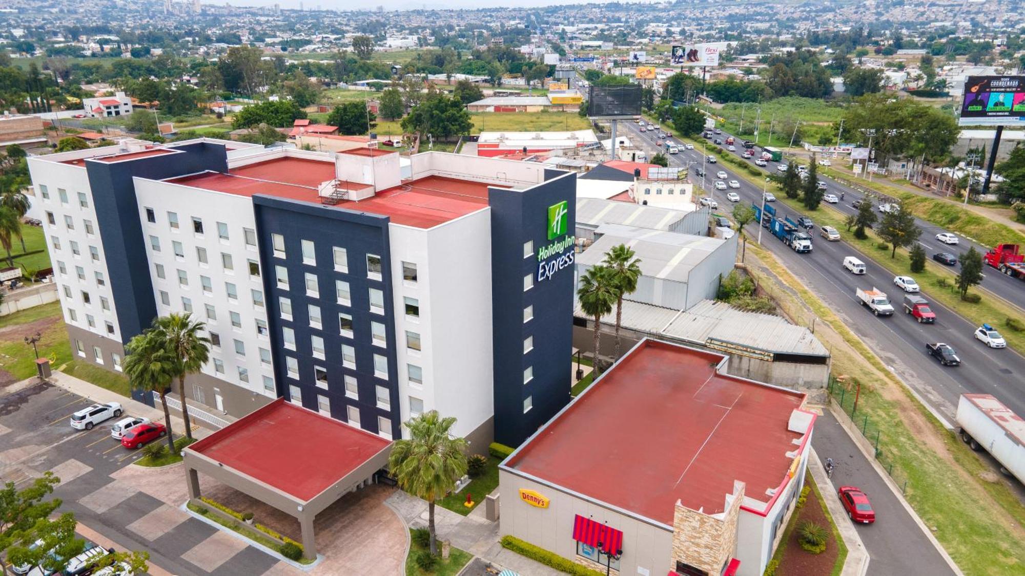 Holiday Inn Express Guadalajara Aeropuerto By Ihg Las Pintas Dış mekan fotoğraf