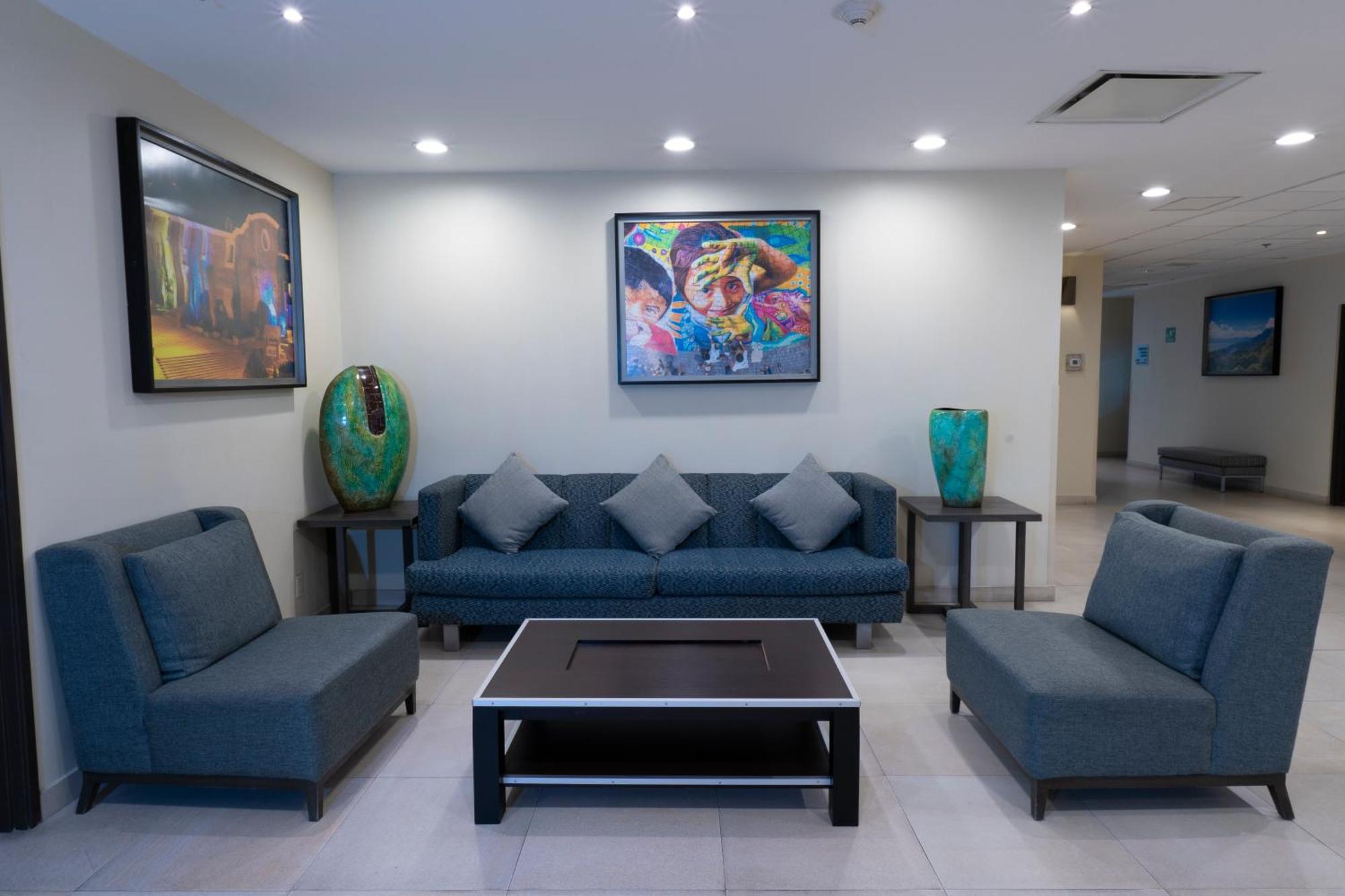 Holiday Inn Express Guadalajara Aeropuerto By Ihg Las Pintas Dış mekan fotoğraf