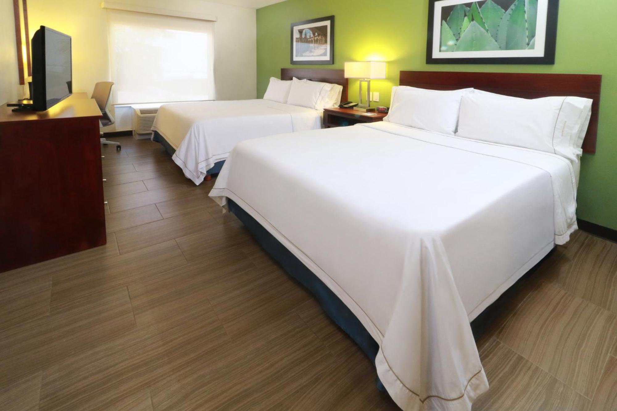 Holiday Inn Express Guadalajara Aeropuerto By Ihg Las Pintas Dış mekan fotoğraf